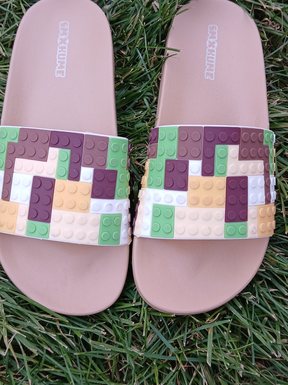 Block-Accent BRONW Slide Sandals - Casual Women’s Slides